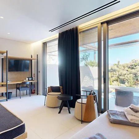 Meganisi Diamond Resort *