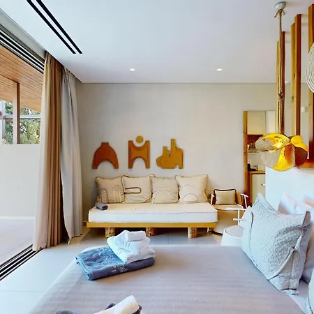 Katomeri Resort منتجع